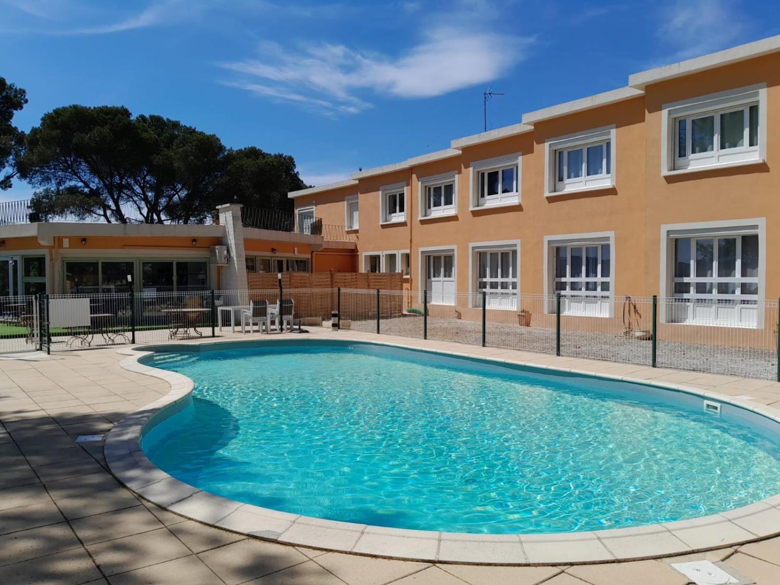 Hotel Les Rocailles Montagnac  Exterior photo